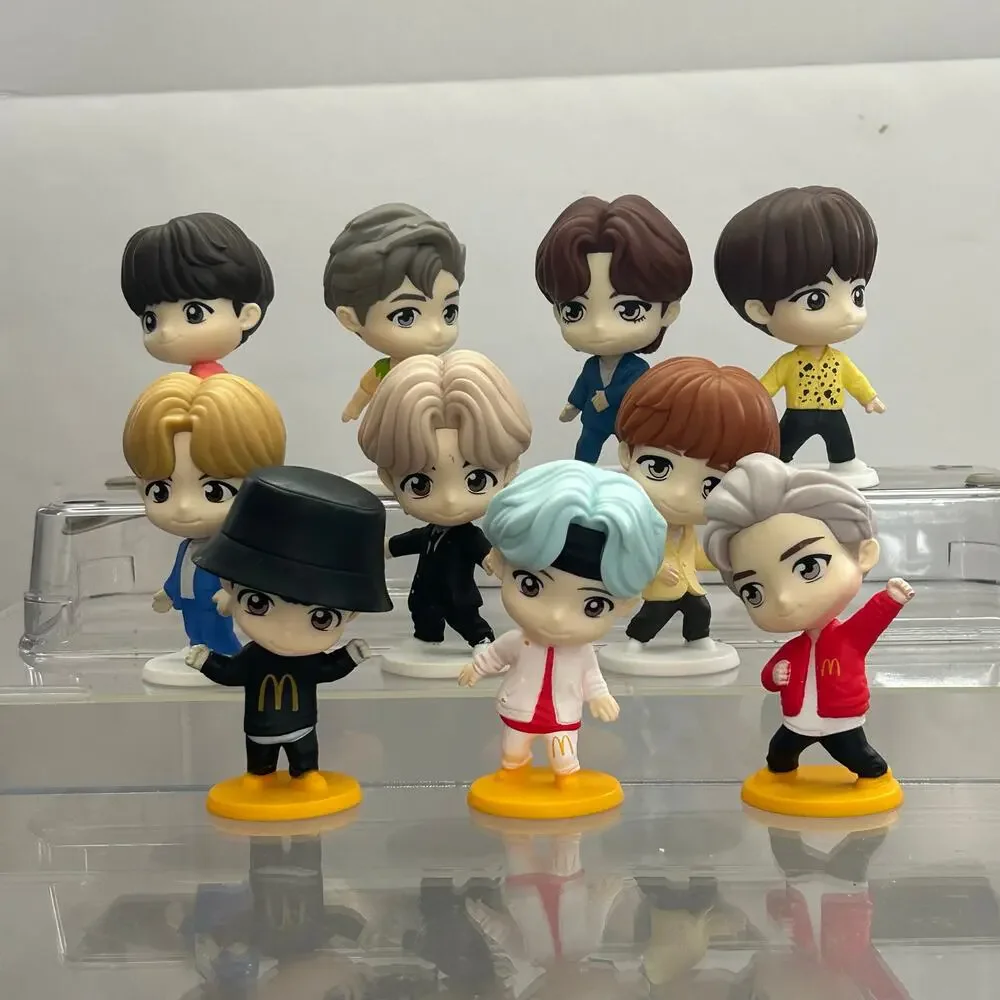 BTS McDonalds Figurine Set 2021 Complete HYBE Kpop Figures AM60 - Picture 1 of 6